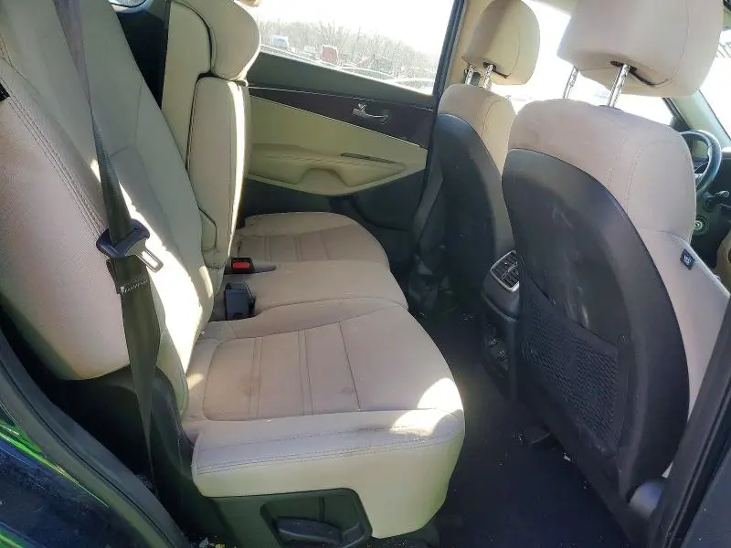 2017 KIA SORENTO LX  