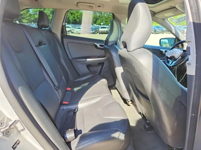 2017 VOLVO XC60 T5 INSCRIPTION  