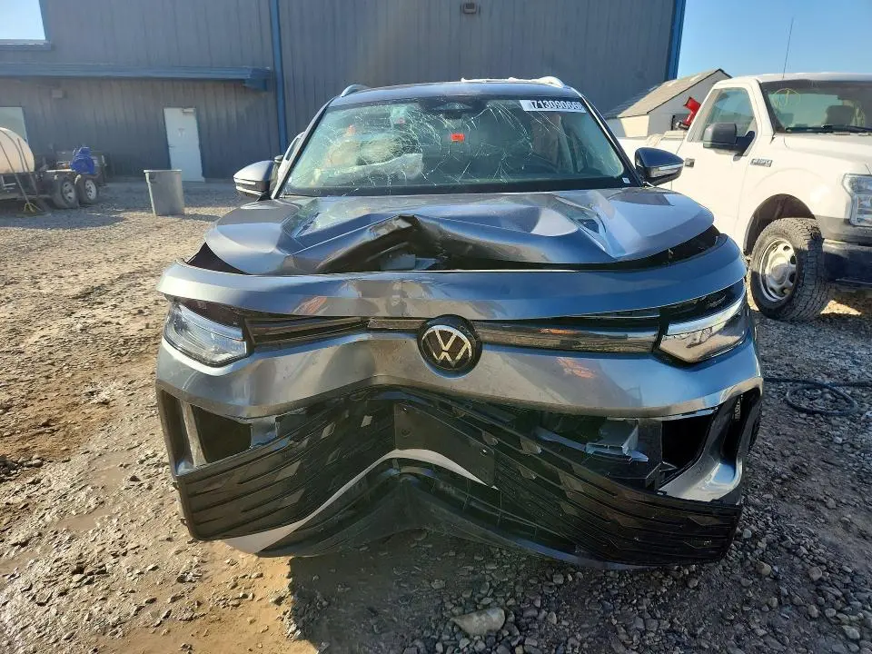2026 VOLKSWAGEN TIGUAN SE  