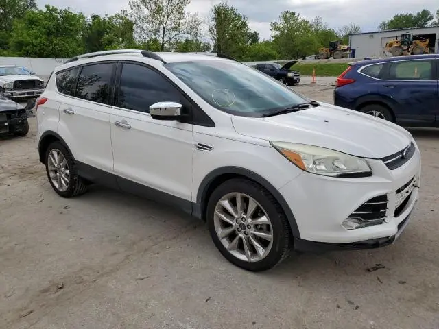 2016 FORD ESCAPE SE  