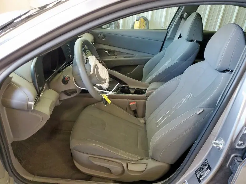 2022 HYUNDAI ELANTRA BLUE