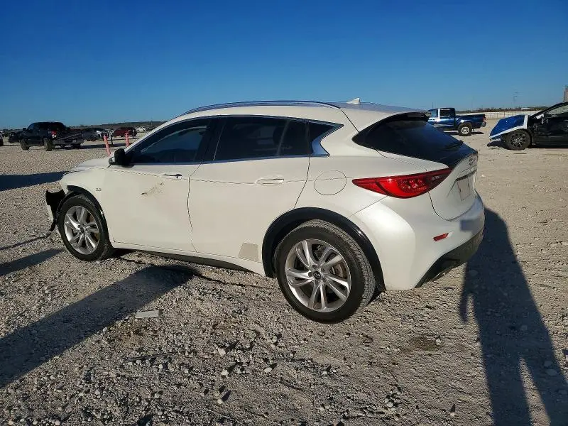 2017 INFINITI QX30 BASE  