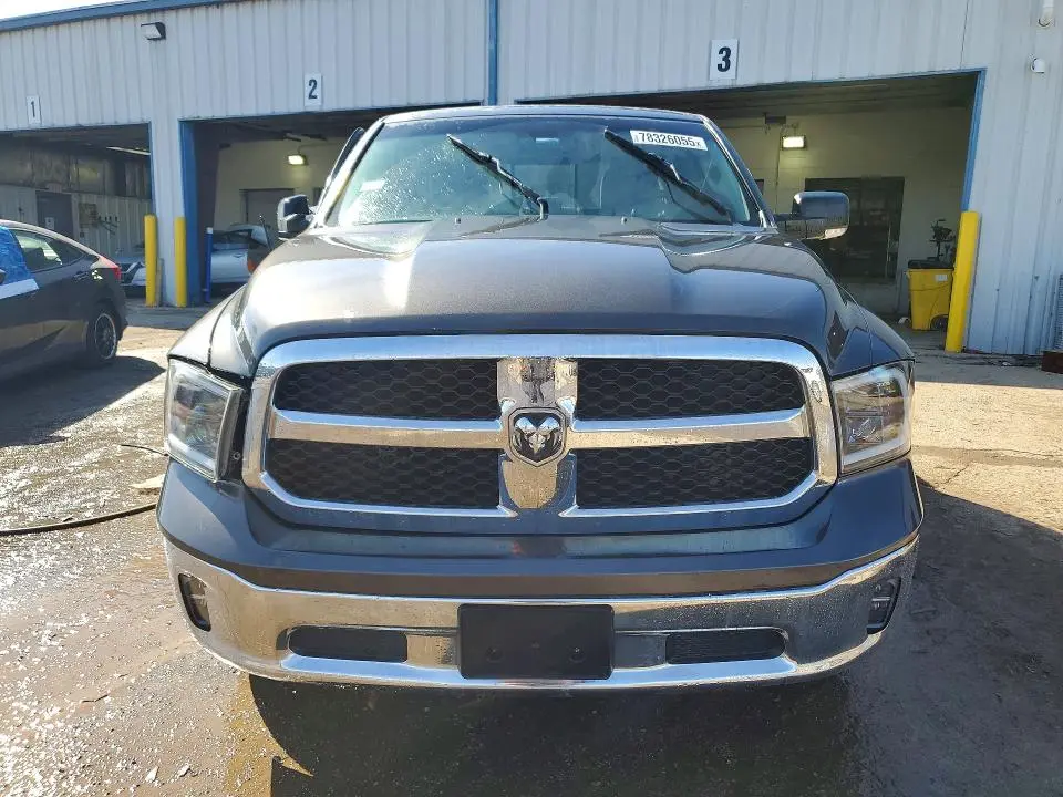 2018 RAM 1500 SLT  