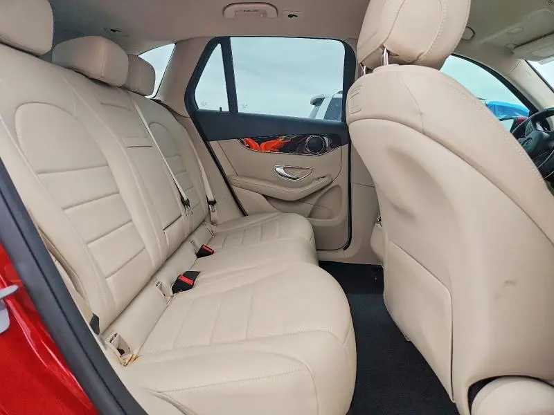 2019 MERCEDES-BENZ GLC 300  