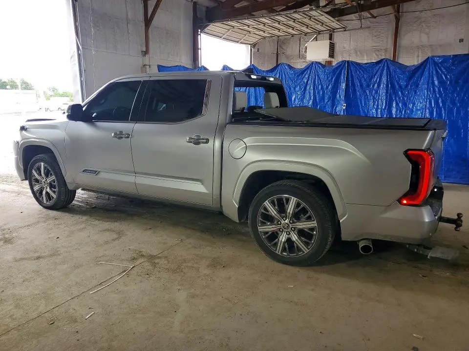 2023 TOYOTA TUNDRA CREWMAX CAPSTONE  
