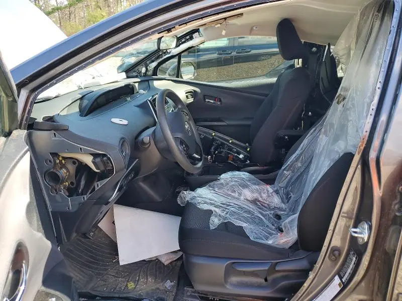 2019 TOYOTA PRIUS LE AWD-E  