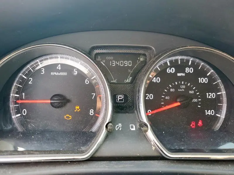 2018 NISSAN VERSA S  
