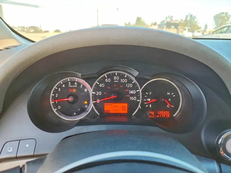 2010 NISSAN ALTIMA BASE  