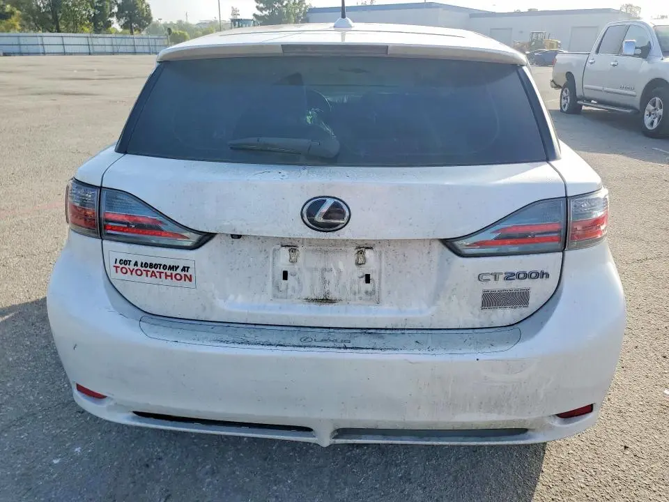 2011 LEXUS CT 200  