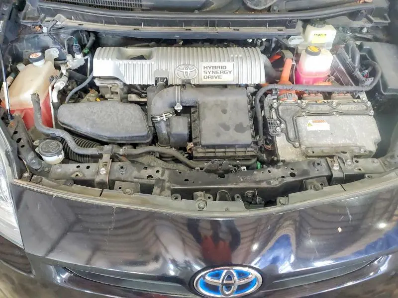 2010 TOYOTA PRIUS III  