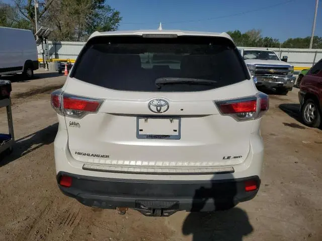 2016 TOYOTA HIGHLANDER LE  