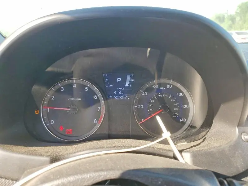 2013 HYUNDAI ACCENT SE  