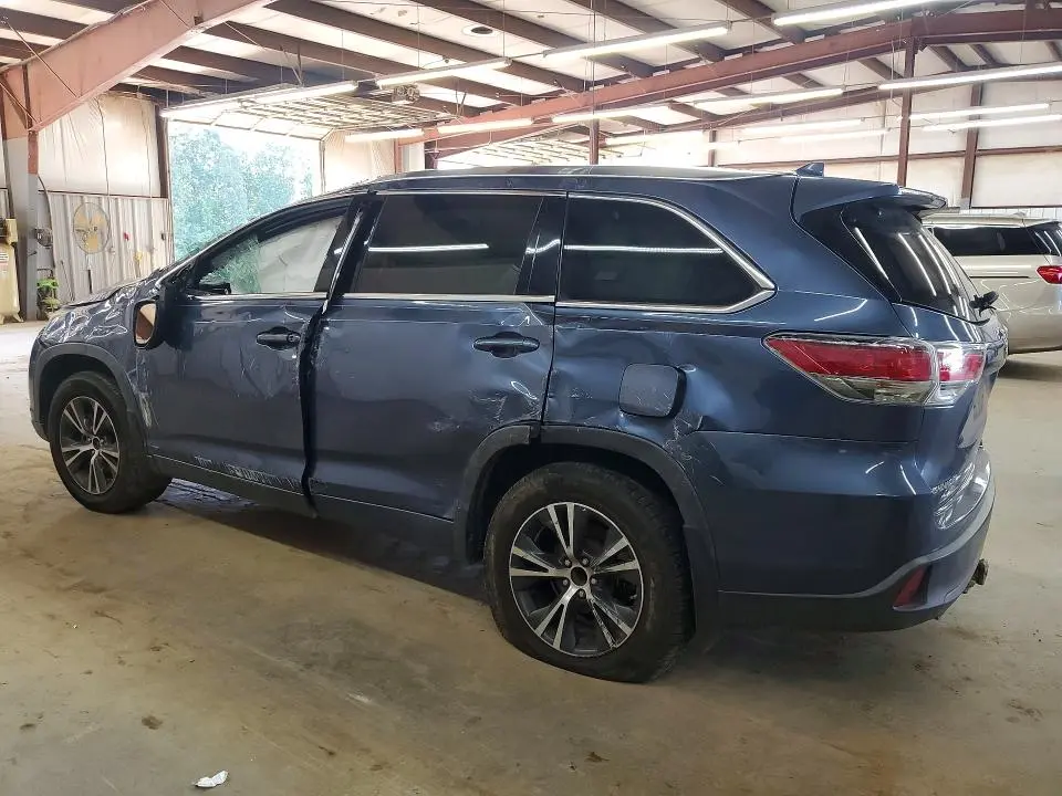 2016 TOYOTA HIGHLANDER XLE  