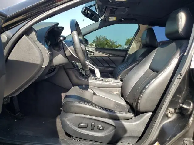 2018 INFINITI Q50 LUXE  