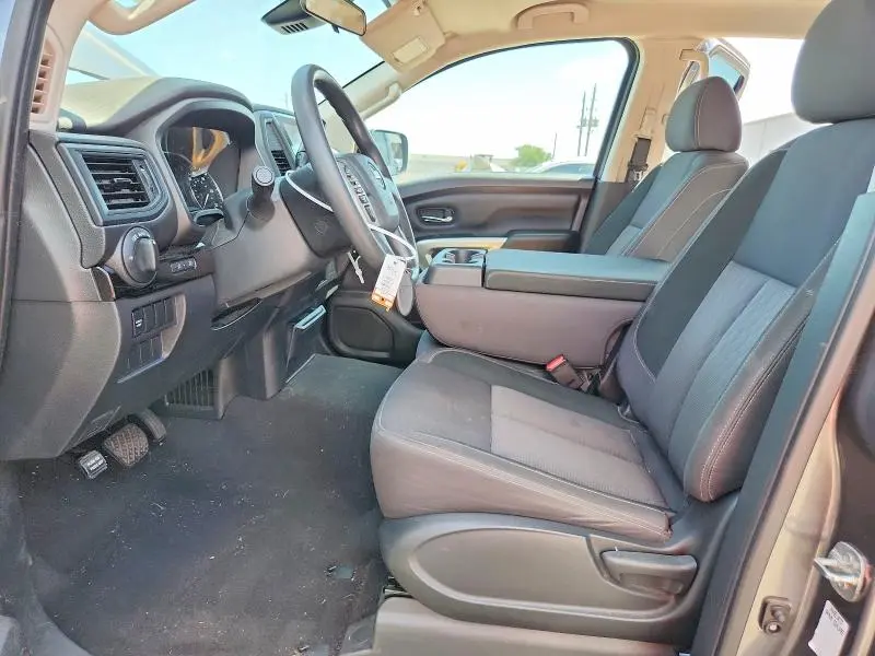2022 NISSAN TITAN S  