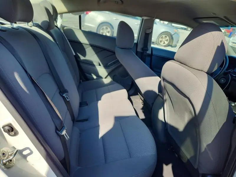 2018 KIA FORTE LX  