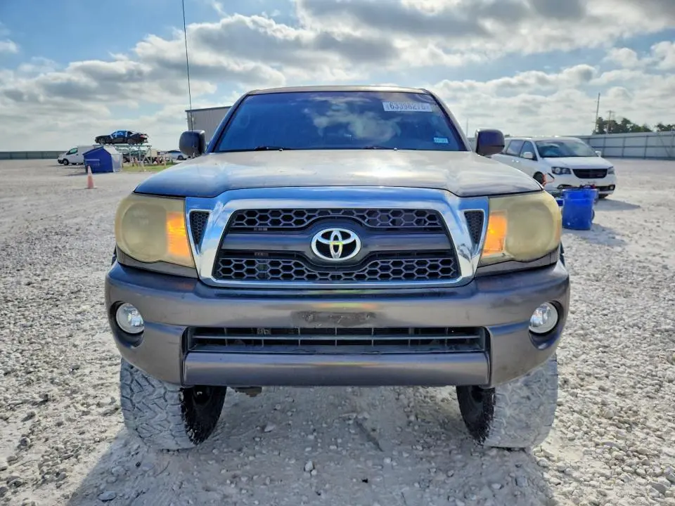 2011 TOYOTA TACOMA DOUBLE CAB PRERUNNER  