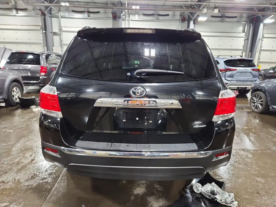 2013 TOYOTA HIGHLANDER LIMITED  