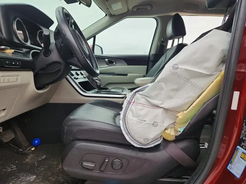 2022 KIA CARNIVAL LX  