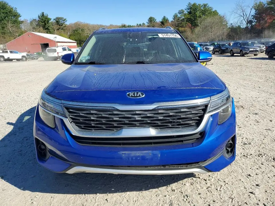 2021 KIA SELTOS S  