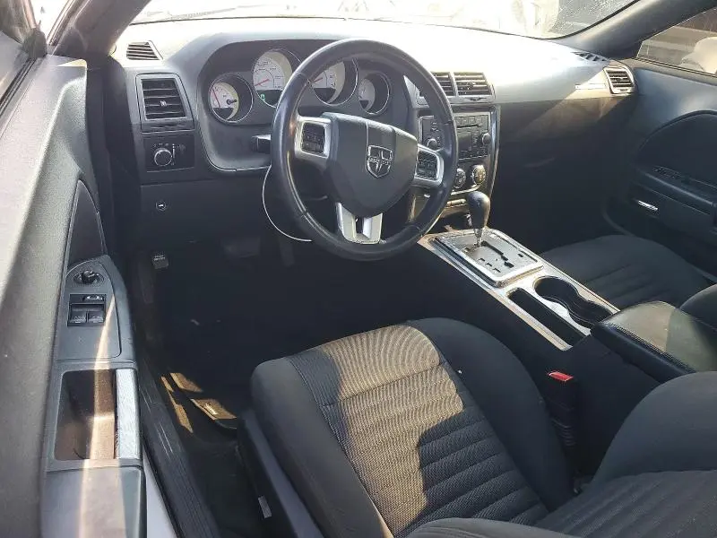 2014 DODGE CHALLENGER SXT  