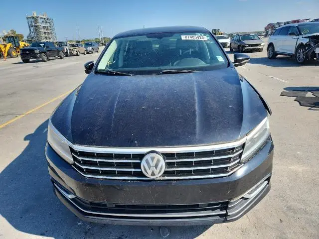 2017 VOLKSWAGEN PASSAT SE  