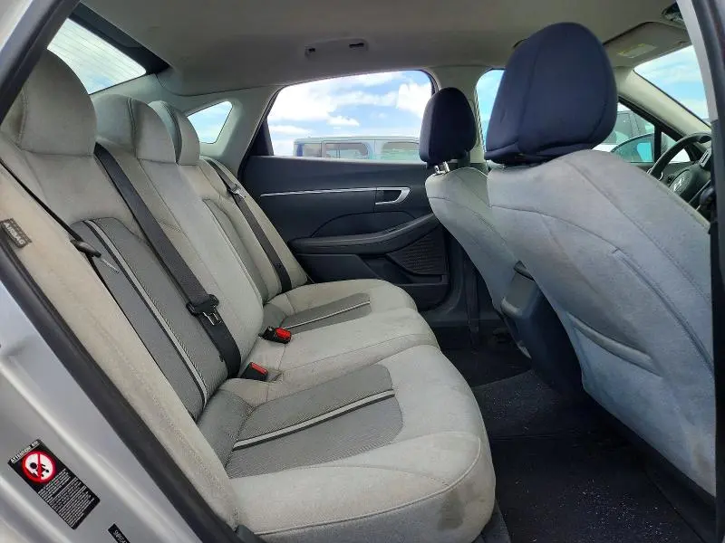 2020 HYUNDAI SONATA SE  