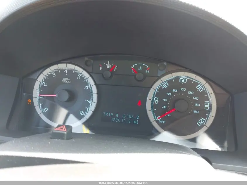 2010 FORD ESCAPE LIMITED