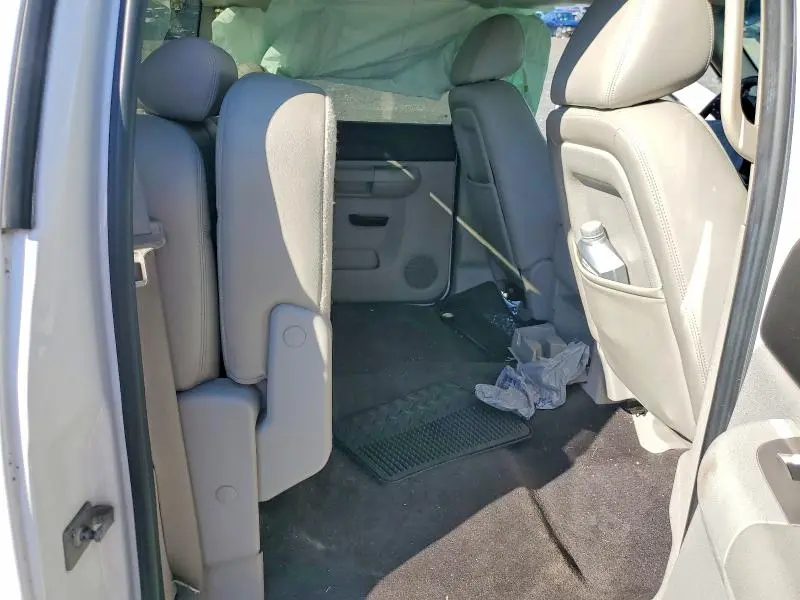 2010 CHEVROLET SILVERADO K1500 LT  