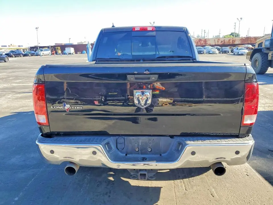 2013 RAM 1500 SLT  