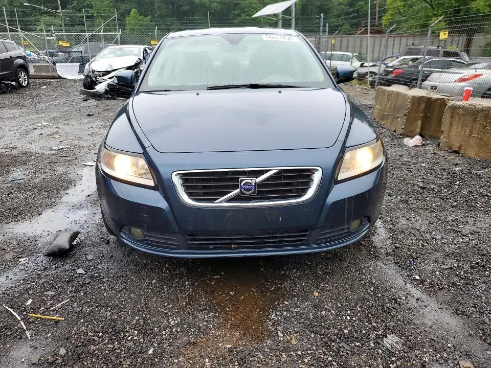 2010 VOLVO S40 2.4I  