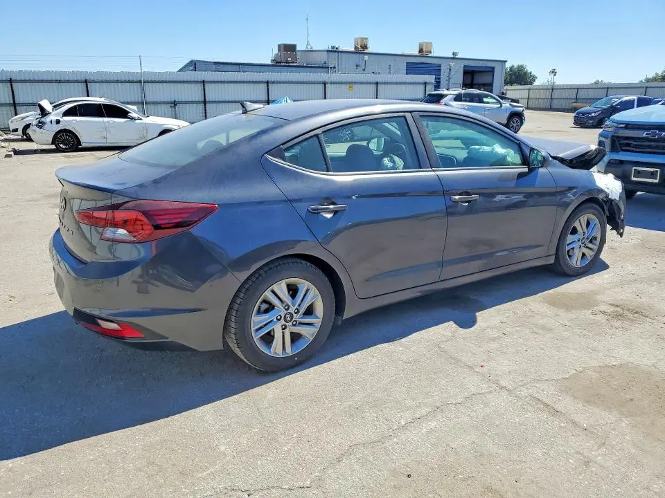 2020 HYUNDAI ELANTRA SEL  
