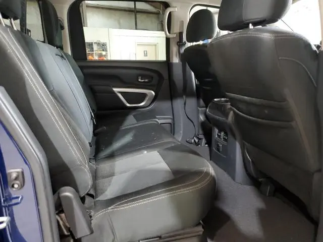 2018 NISSAN TITAN SV  