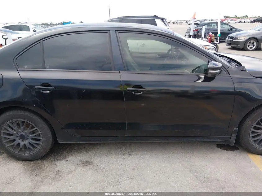 2012 VOLKSWAGEN JETTA 2.5L SE