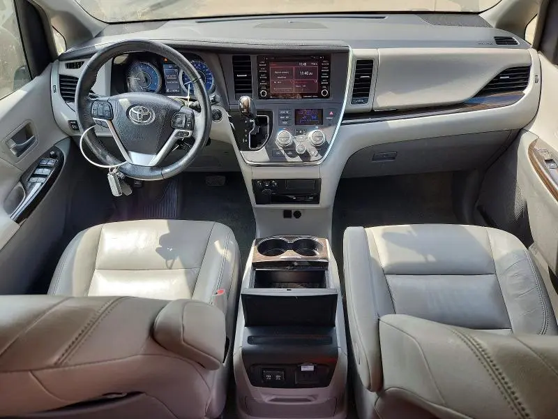 2018 TOYOTA SIENNA XLE PREMIUM 7-PASSENGER  