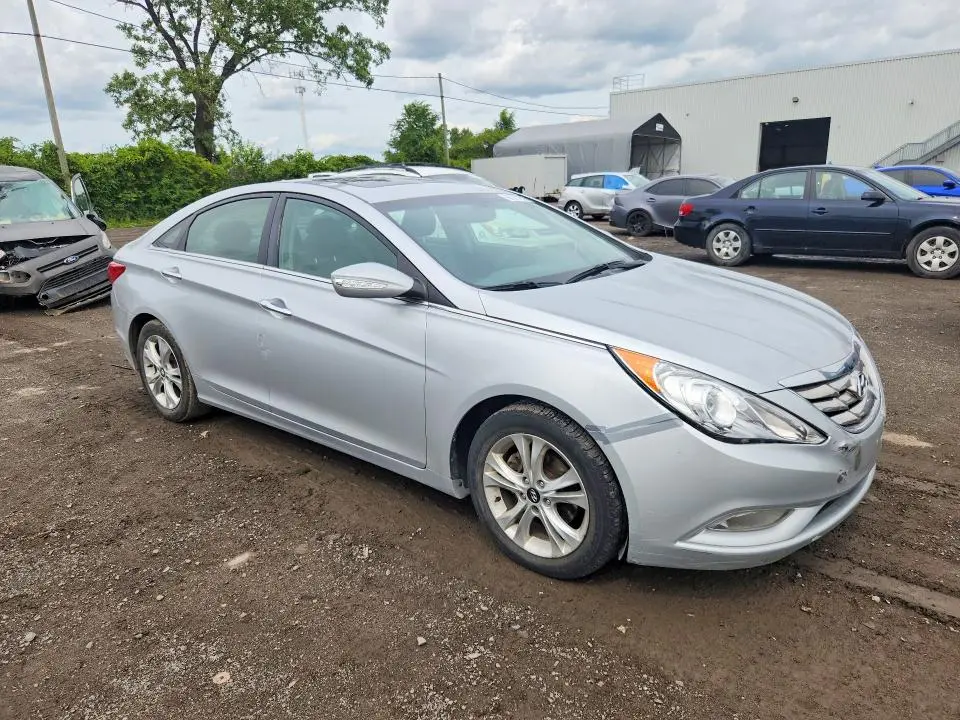 2013 HYUNDAI SONATA SE  