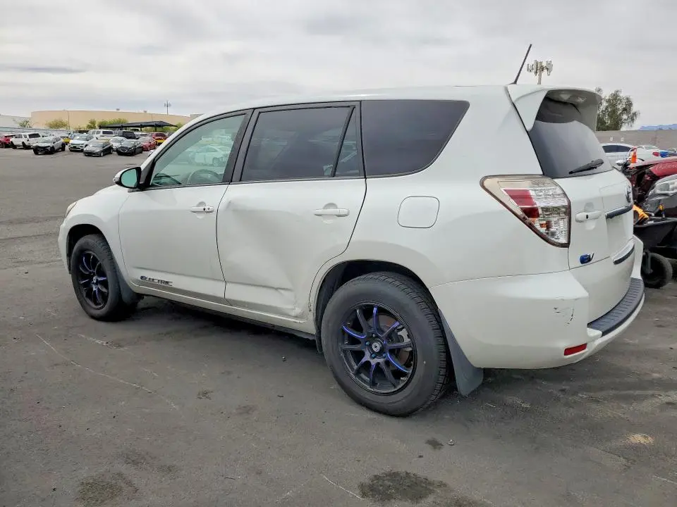 2014 TOYOTA RAV4 EV BASE  