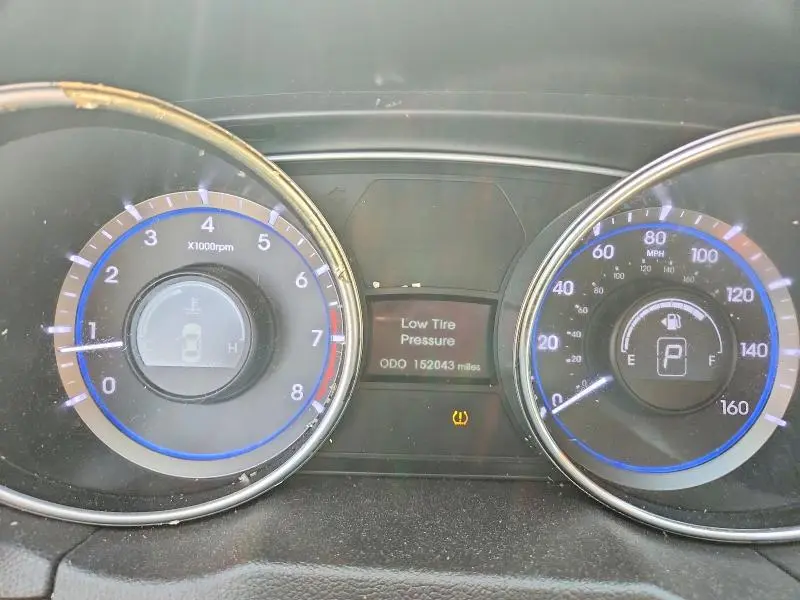 2011 HYUNDAI SONATA GLS  
