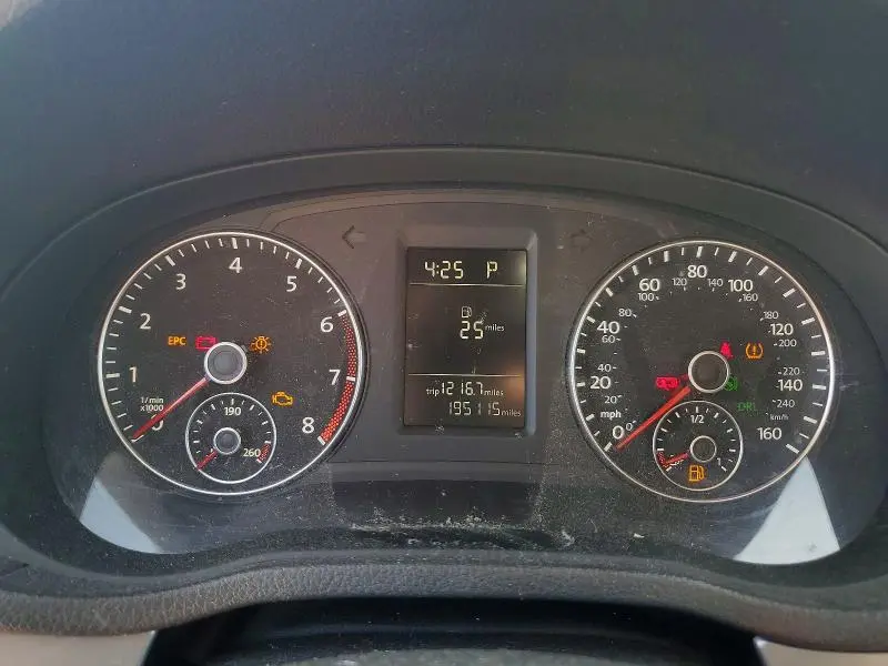 2014 VOLKSWAGEN PASSAT S  