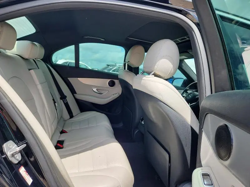 2018 MERCEDES-BENZ C 300  