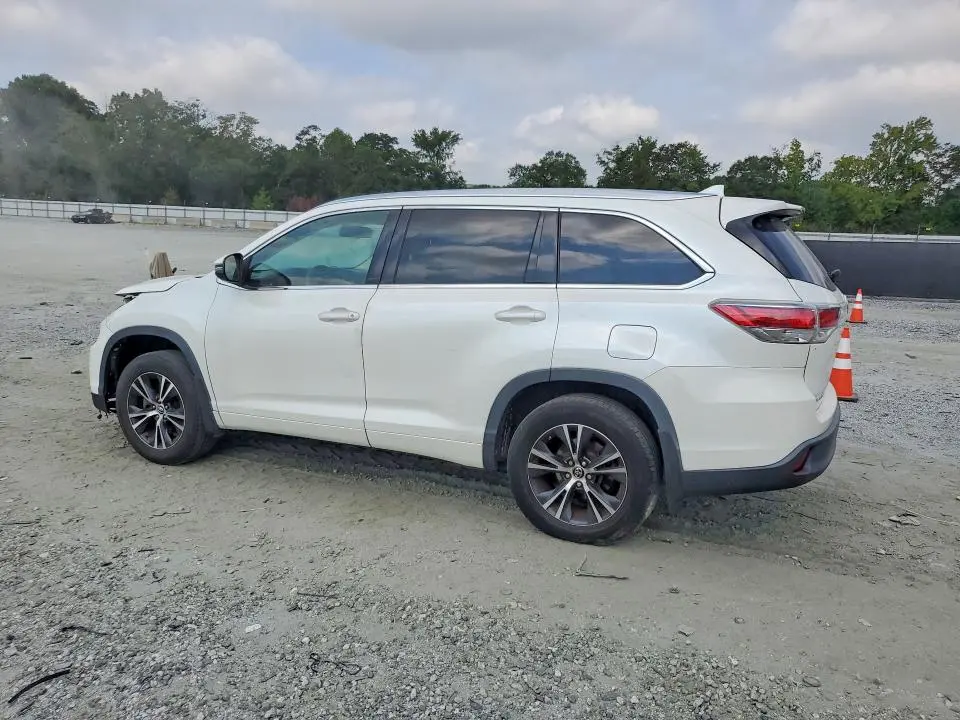 2016 TOYOTA HIGHLANDER XLE  