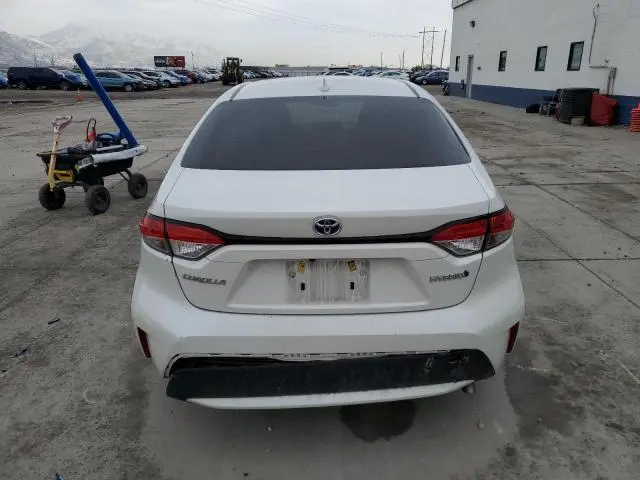 2021 TOYOTA COROLLA LE  