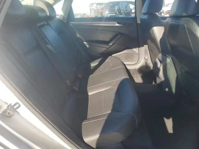 2018 VOLKSWAGEN PASSAT S  