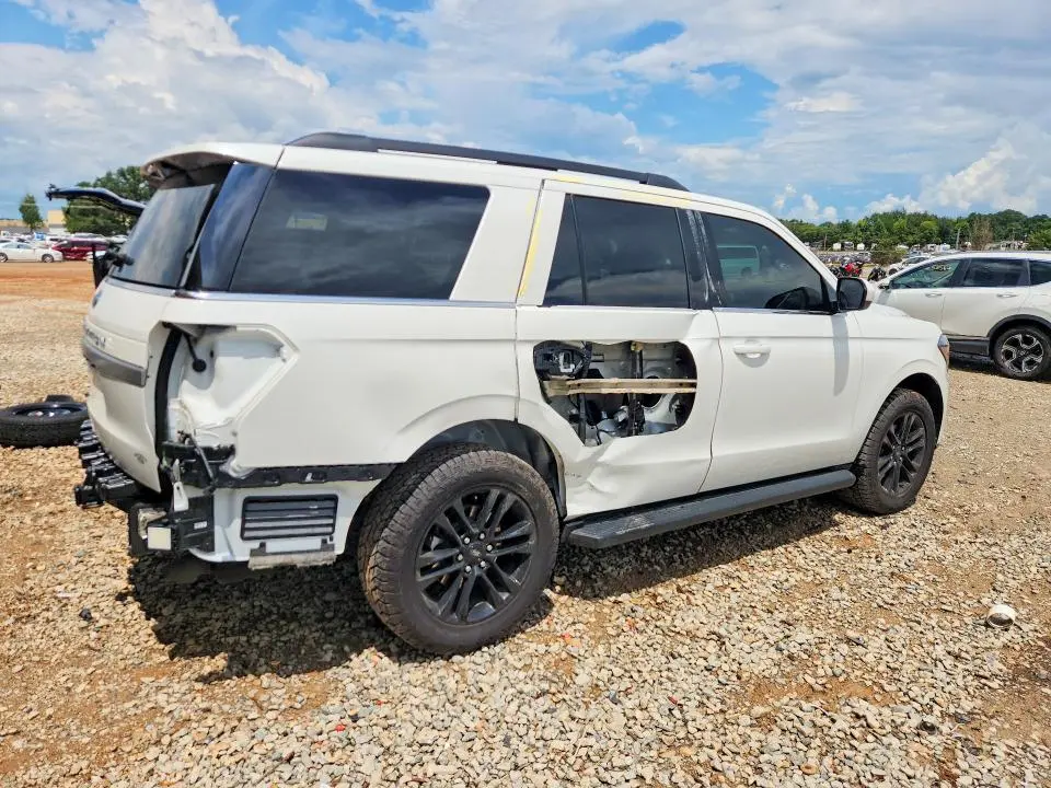 2024 FORD EXPEDITION XLT  