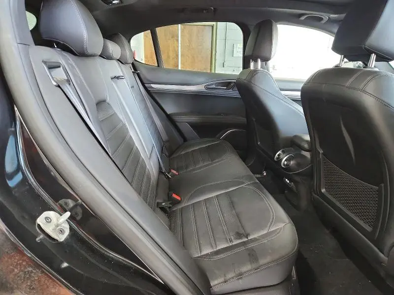 2023 ALFA ROMEO STELVIO TI  