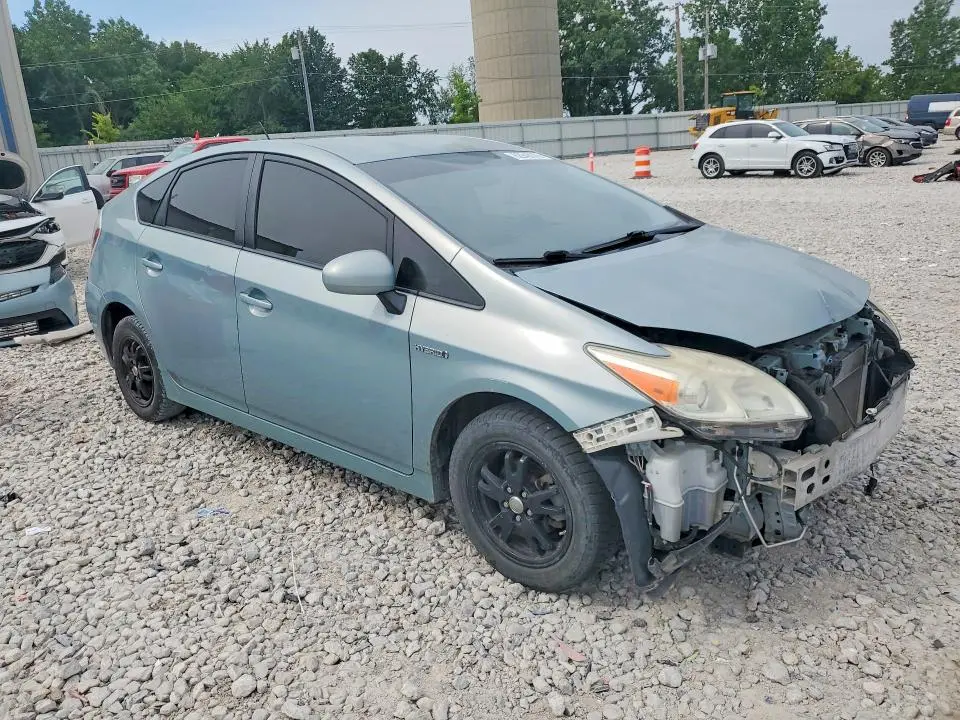 2015 TOYOTA PRIUS TWO  