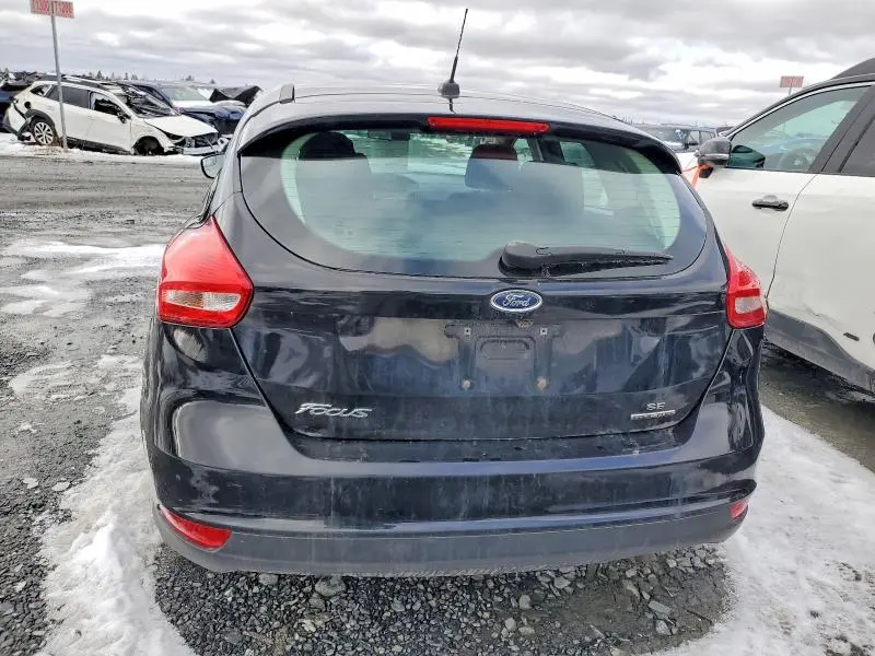 2016 FORD FOCUS SE  