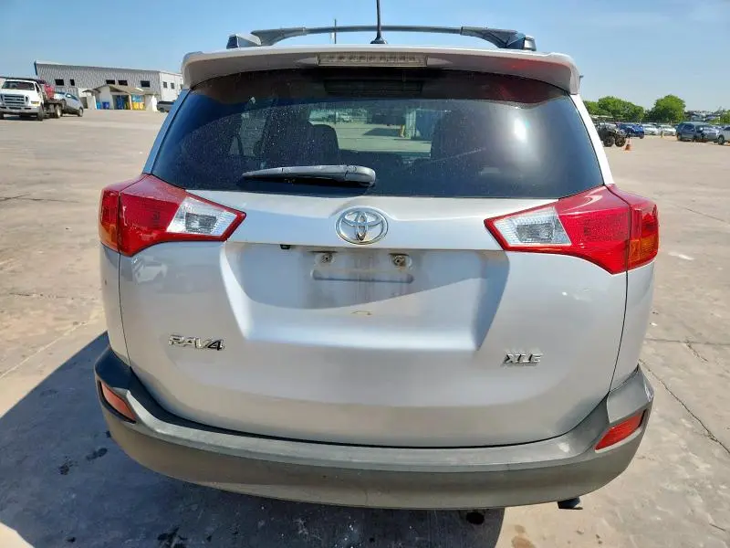 2014 TOYOTA RAV4 XLE  