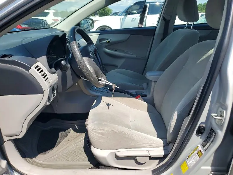 2013 TOYOTA COROLLA LE PLUS/LE PREMIUM  