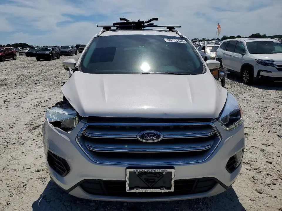 2017 FORD ESCAPE TITANIUM  